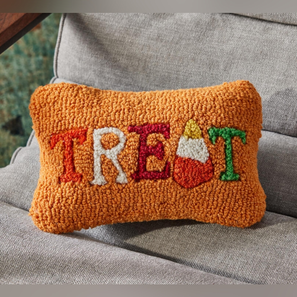 NWT Sundance Handmade Wool TREAT Mini Pillow